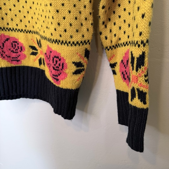 Bravado | Guns N' Roses Unisex Crewneck Ugly Christmas Sweater - Picture 7 of 10